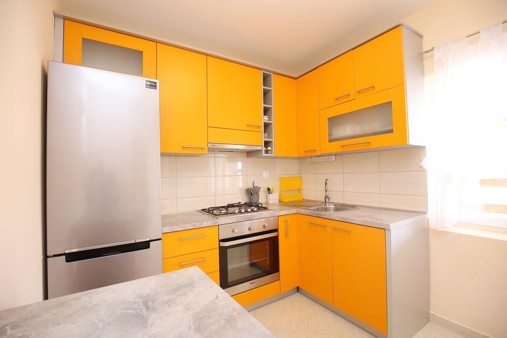 Apartment Marta Ražanac Exteriör bild
